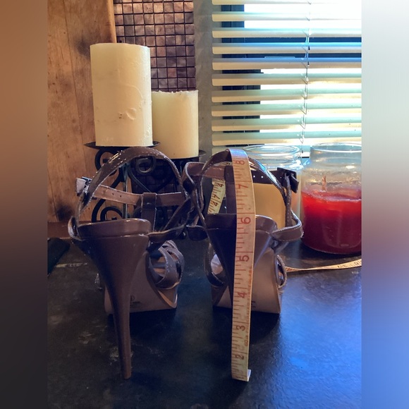 EUC JUST FABULOUS Women's Dark Taupe Ankle Strap 5.5-6" Stiletto Heels. Size:6.5 - Picture 9 of 9